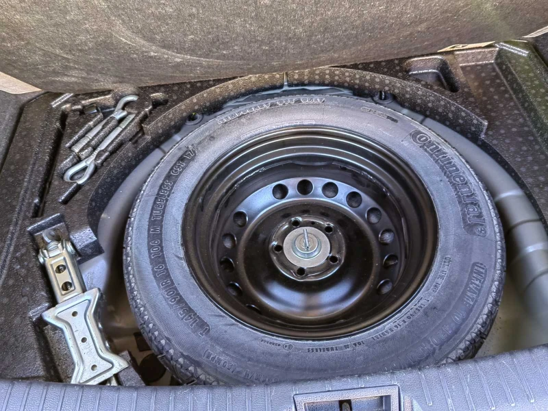 Nissan Qashqai 1.6i, снимка 6 - Автомобили и джипове - 49687669