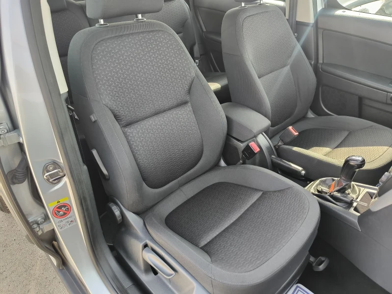 Skoda Yeti 1.8TSI 4x4, снимка 8 - Автомобили и джипове - 51833906