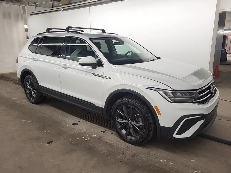 VW Tiguan * COMFORTLINE * CARFAX * БЕЗ ПЪРВОНАЧАЛНА ВНОСКА, снимка 2 - Автомобили и джипове - 53085370