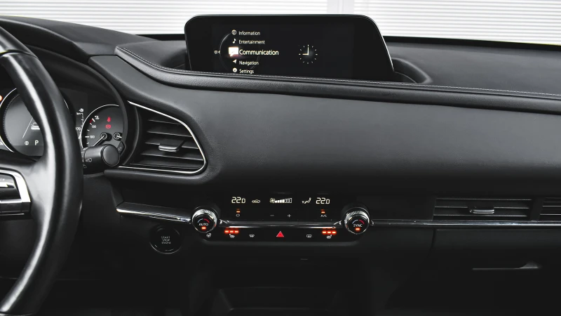 Mazda CX-30 2.0 Comfort PLUS SKYACTIV-G Automatic, снимка 14 - Автомобили и джипове - 53372446