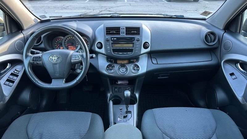 Toyota Rav4 2.2D-CAT Crossover, снимка 12 - Автомобили и джипове - 53463949