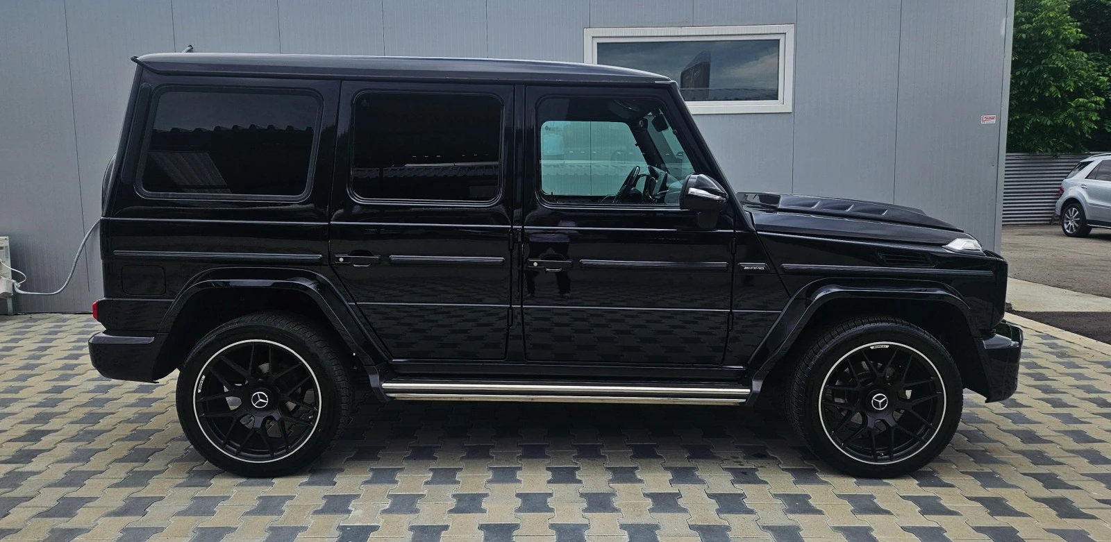 Mercedes-Benz G 500 AMG/CAMERA/HARMAN/KARDON/ПОДГРЕВ/ОБДУХ/CAR PLAY/LI - изображение 4