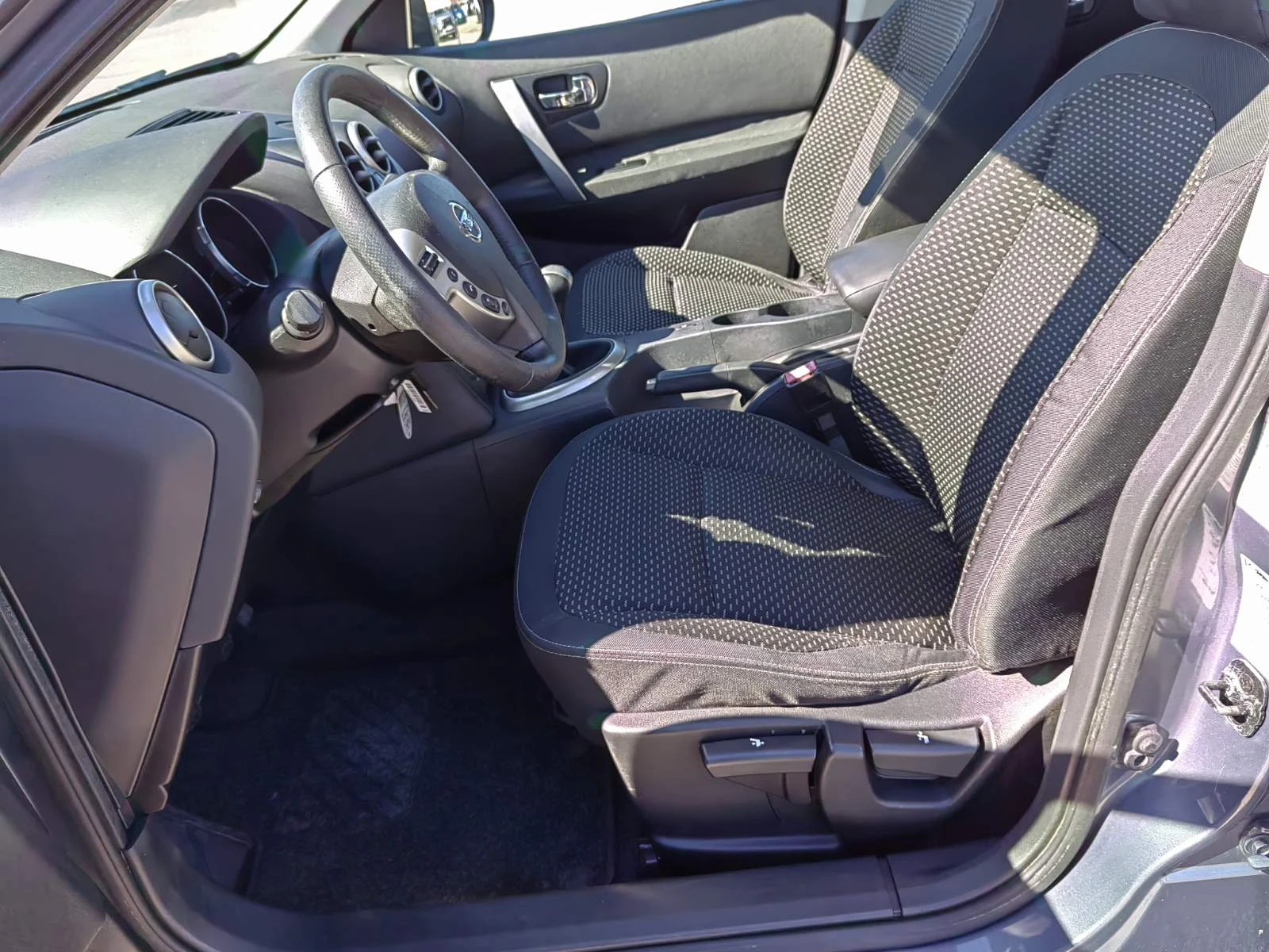 Nissan Qashqai 1.6i | Mobile.bg   12