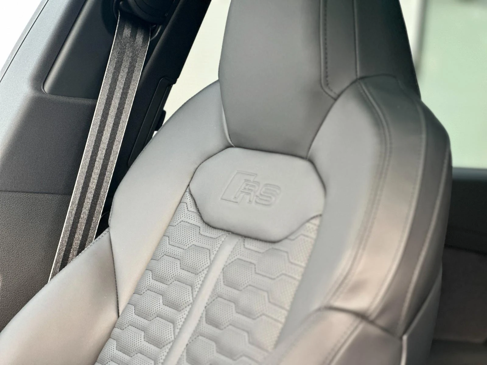 Audi RSQ8 PERFORMANCE/CERAMIC/CARBON/HEAD UP/B&O/MATRIX/PANO | Mobile.bg   15