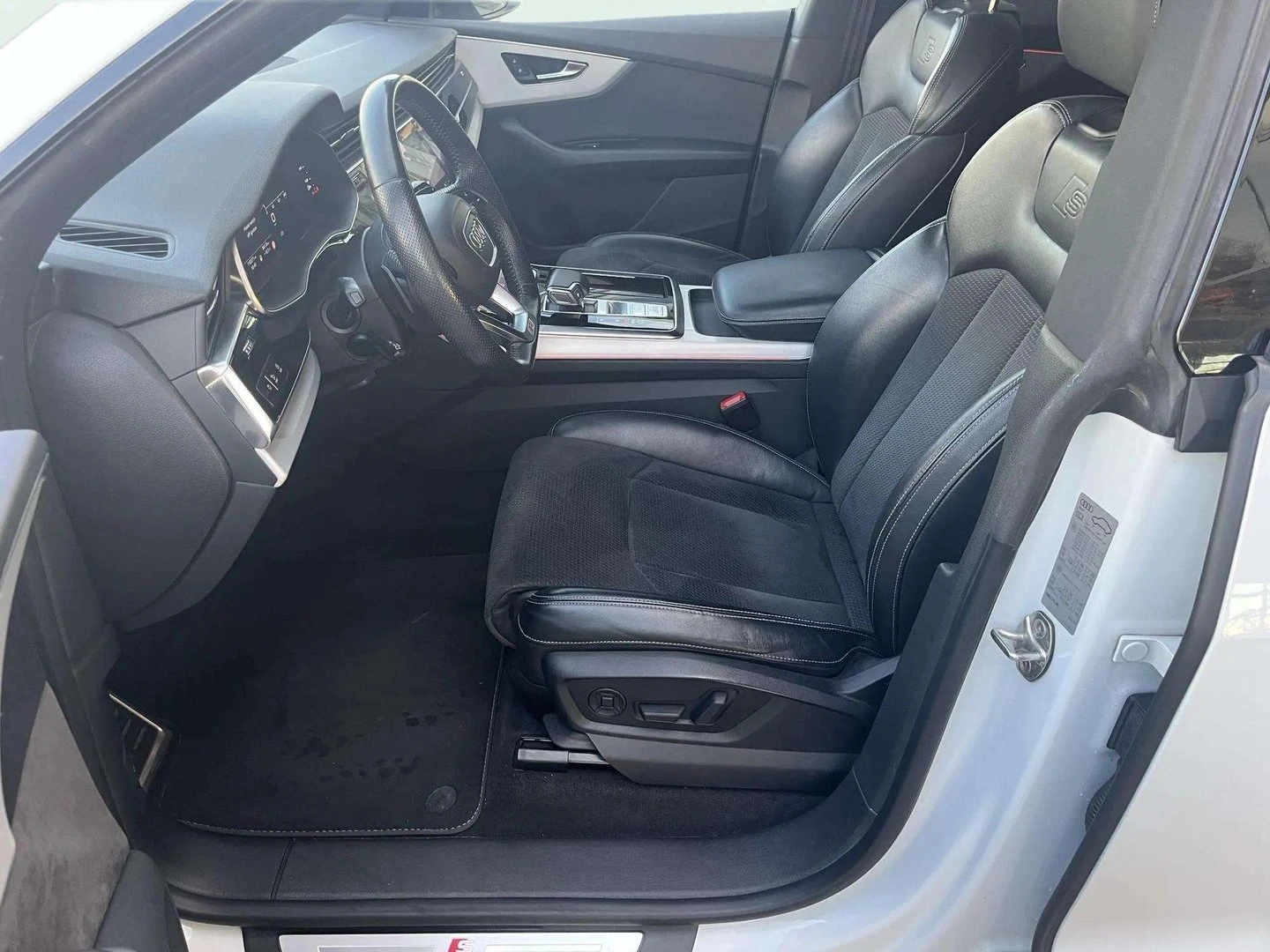 Audi Q8 50 TDI quattro - изображение 6