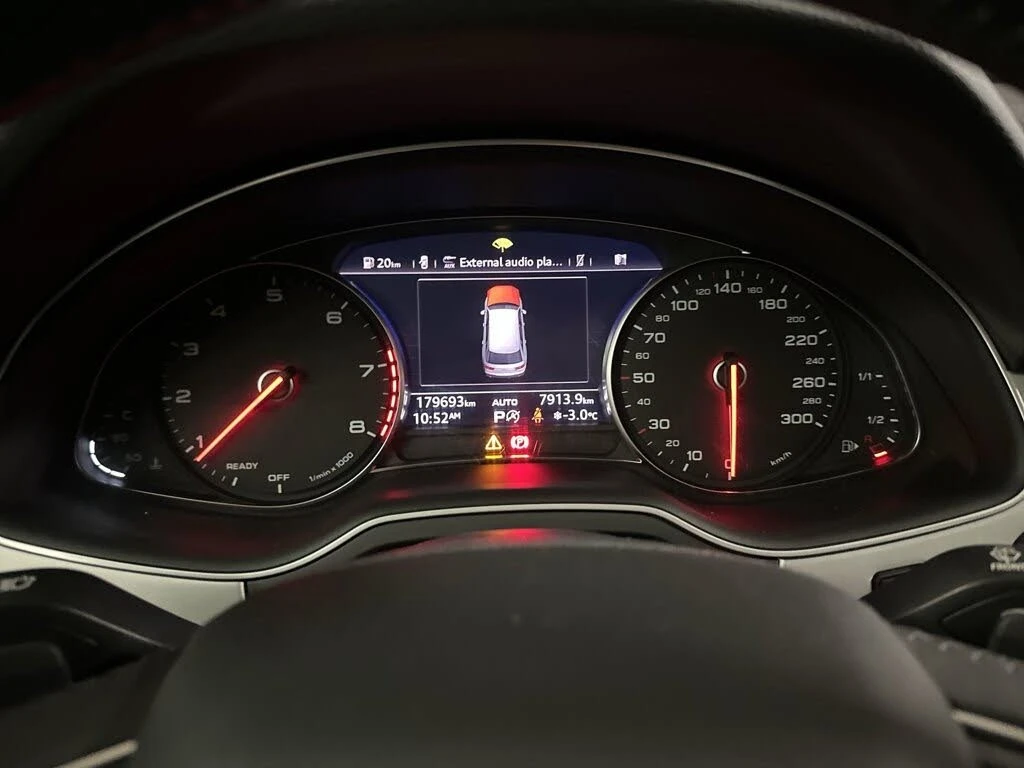 Audi Q7 2.0 TFSI* Komfort* АвтоКредит* (ЦЕНА ДО БГ), снимка 10 - Автомобили и джипове - 54001017