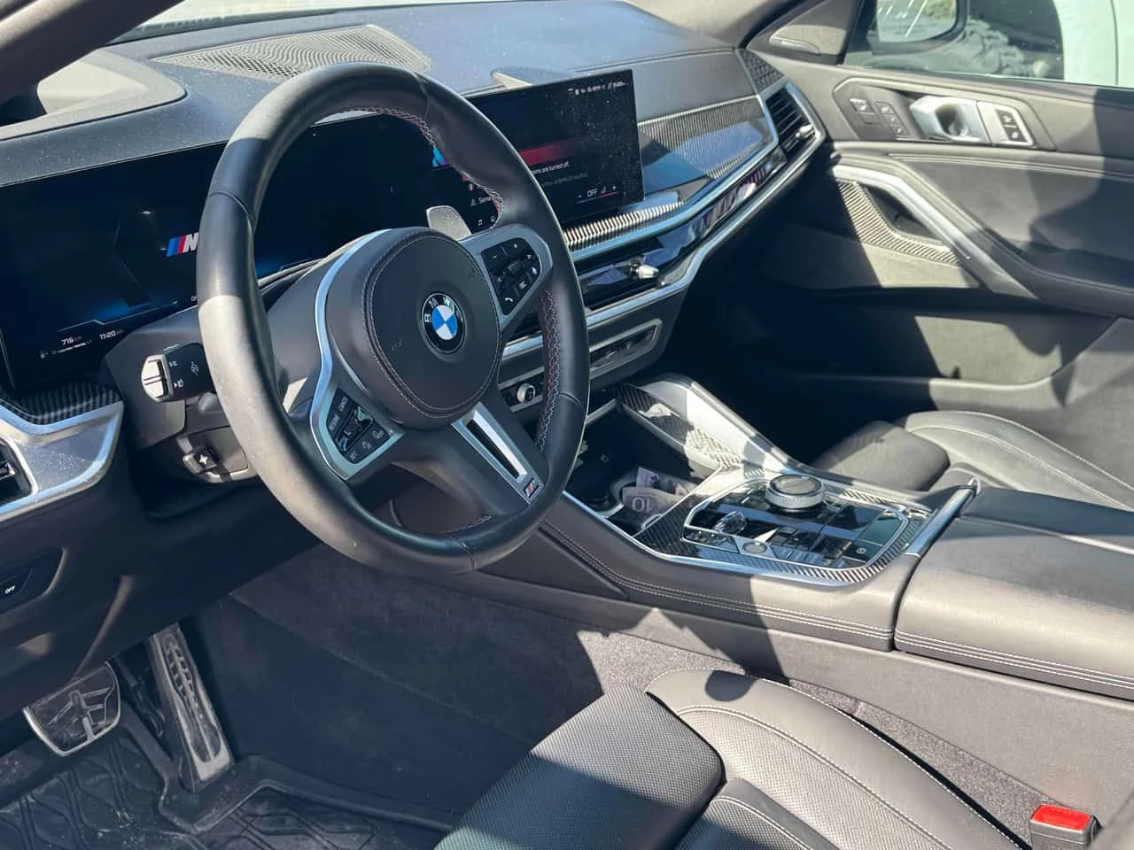 BMW X6 * M60i xDrive * АВТОКРЕДИТ БЕЗ ПЪРВОНАЧАЛНА ВНОСКА, снимка 5 - Автомобили и джипове - 54758033