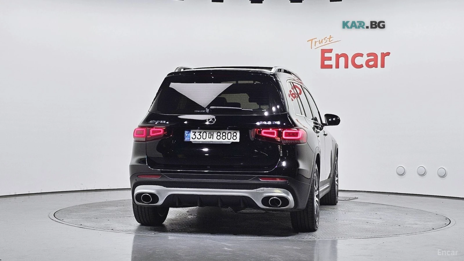 Mercedes-Benz GLB 35AMG 4MATIC* КОЖА* ПАНО* НАВИ* КАМЕРА, снимка 4 - Автомобили и джипове - 55286562