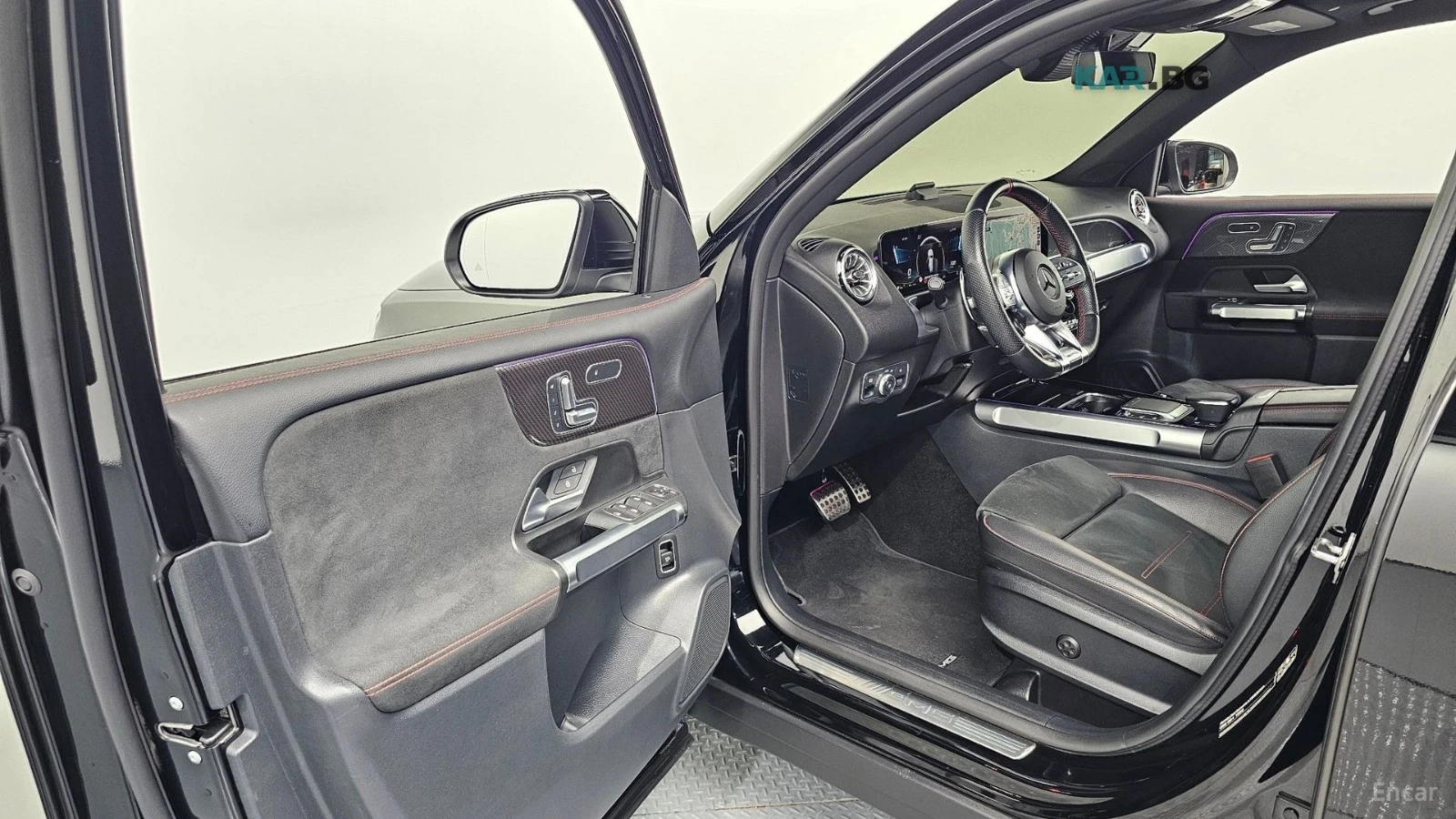 Mercedes-Benz GLB 35AMG 4MATIC* КОЖА* ПАНО* НАВИ* КАМЕРА, снимка 9 - Автомобили и джипове - 55286562