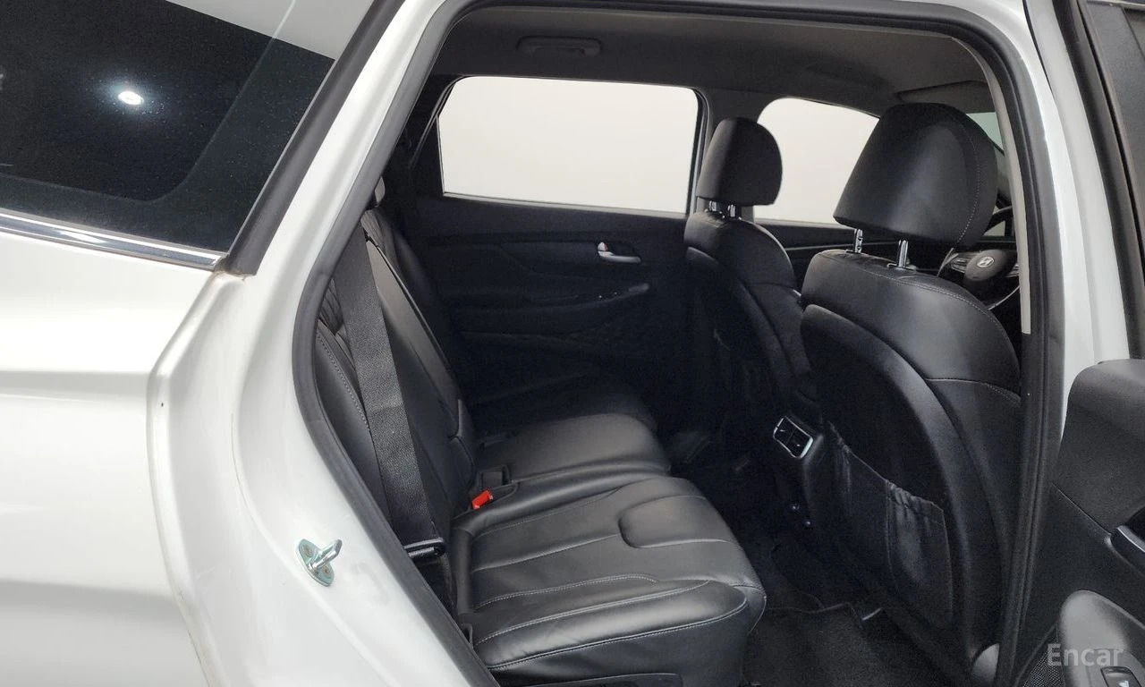 Hyundai Santa fe 2.2D Exclusive 4x4* DISTRONIC* ПОДГРЕВ* ОБДУХВАНЕ*, снимка 13 - Автомобили и джипове - 55431109