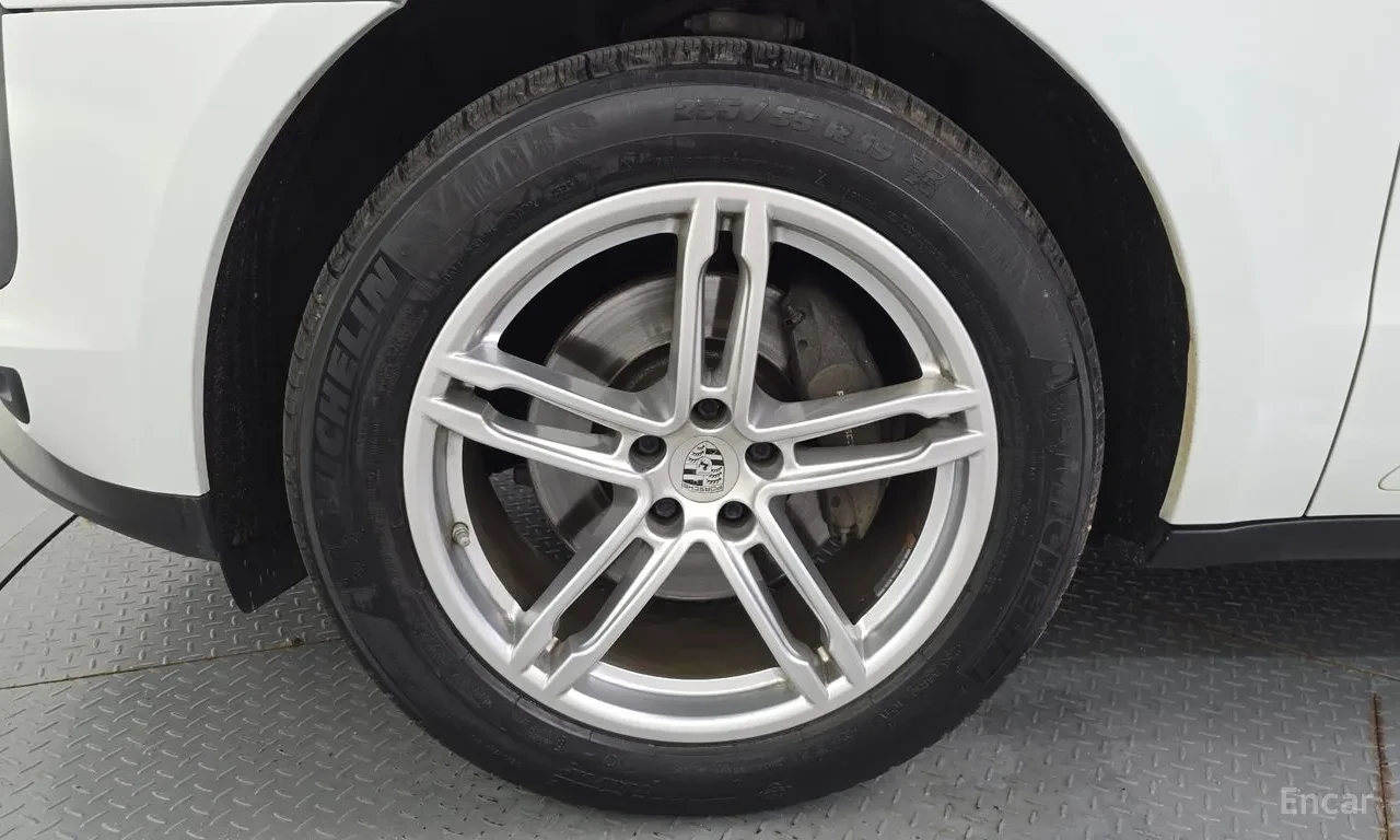 Porsche Macan, снимка 16 - Автомобили и джипове - 55472070