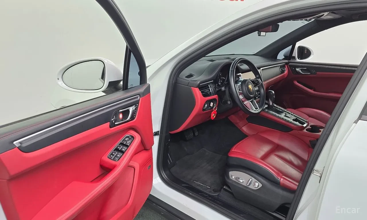 Porsche Macan, снимка 3 - Автомобили и джипове - 55472070