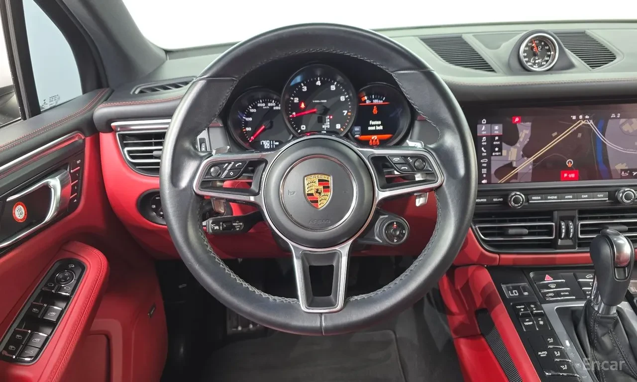 Porsche Macan, снимка 6 - Автомобили и джипове - 55472070
