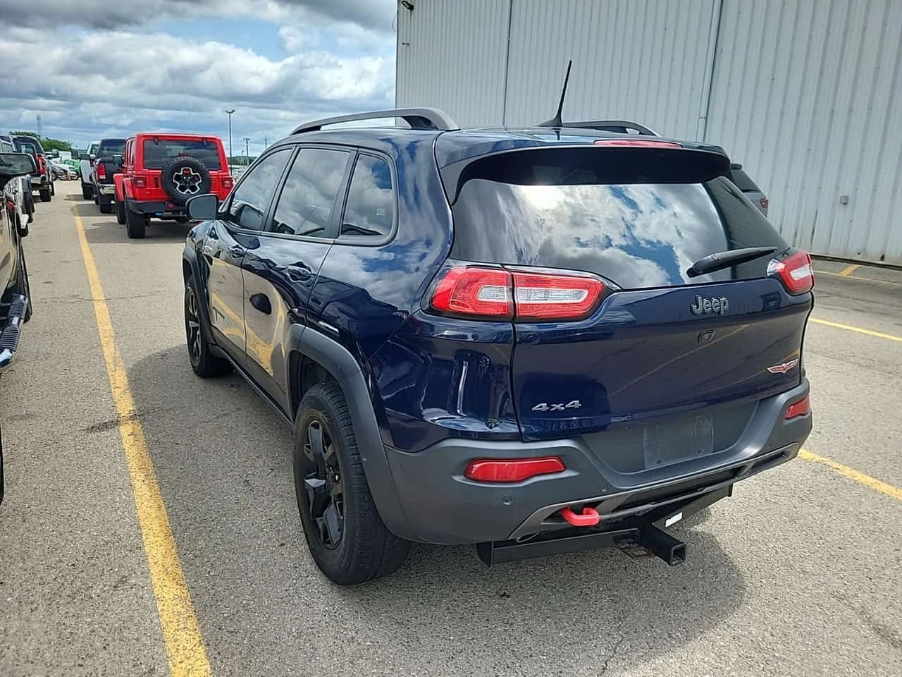 Jeep Cherokee * 4wd 4dr Trailhawk * CARFAX * ОПЦИЯ ЗА ФИНАНСИРАН, снимка 6 - Автомобили и джипове - 55510871
