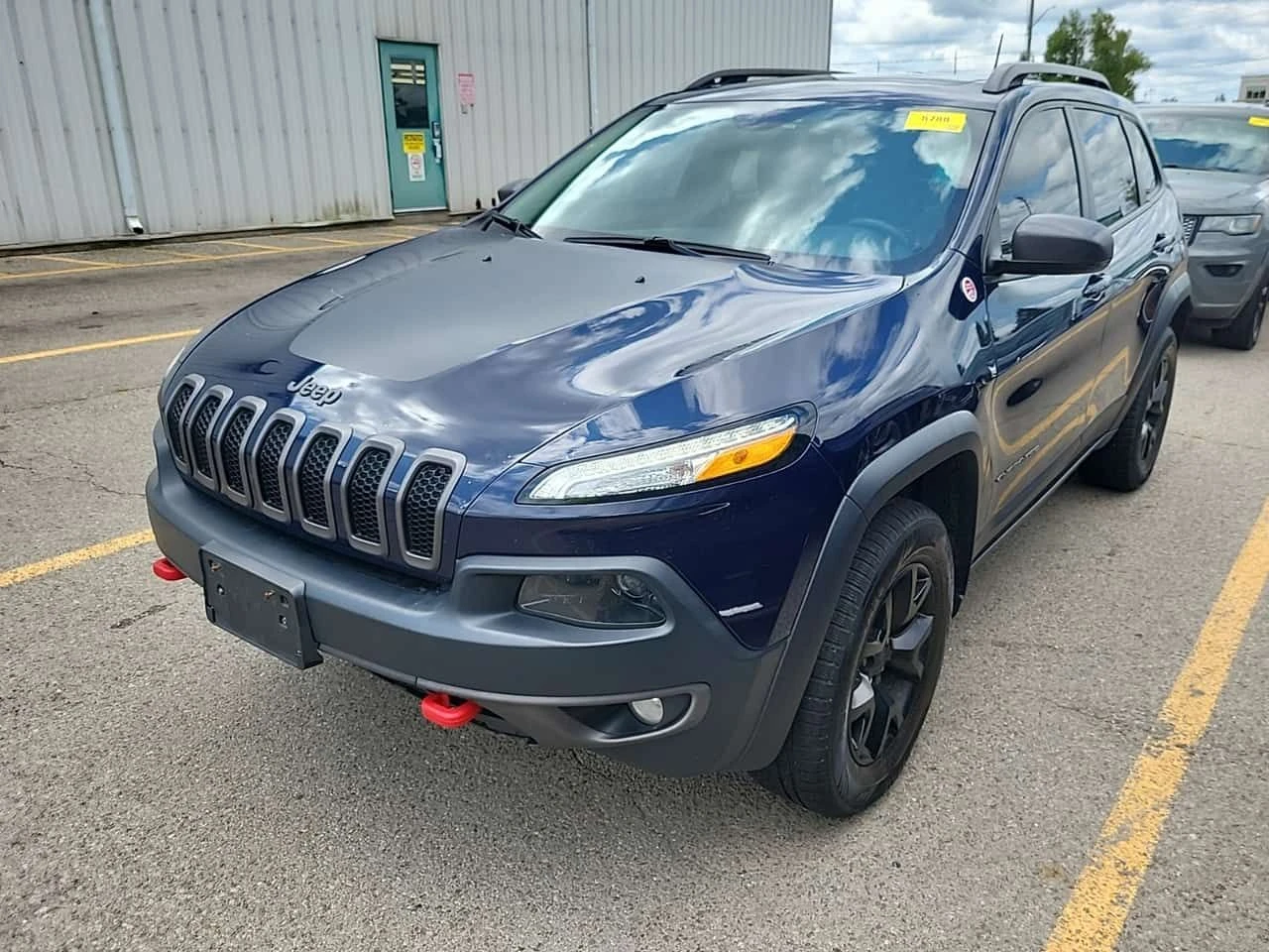 Jeep Cherokee * 4wd 4dr Trailhawk * CARFAX * ОПЦИЯ ЗА ФИНАНСИРАН