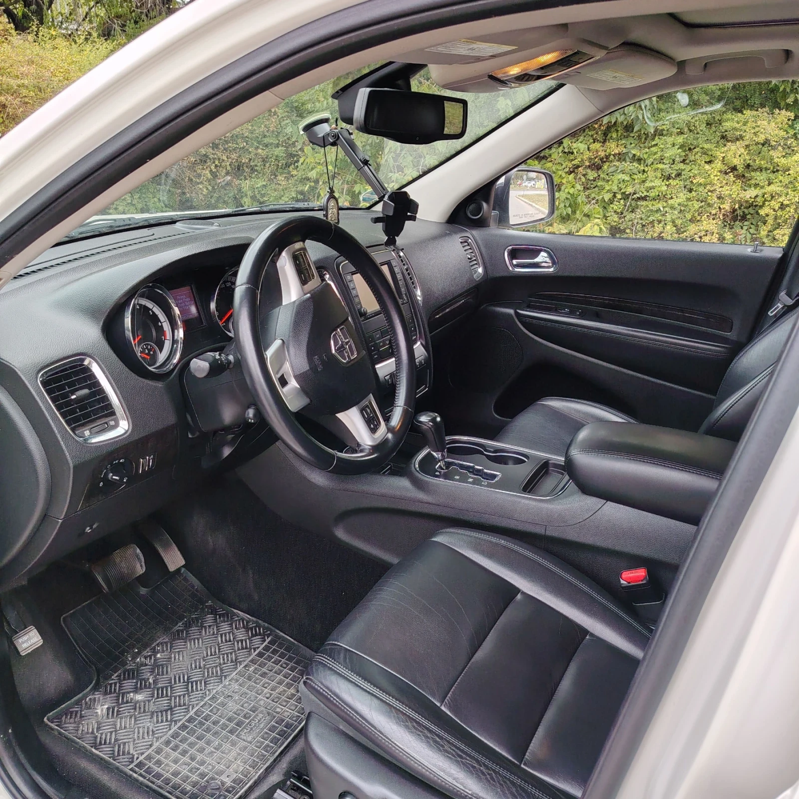 Dodge Durango 3.6 LPG, снимка 10 - Автомобили и джипове - 56300975