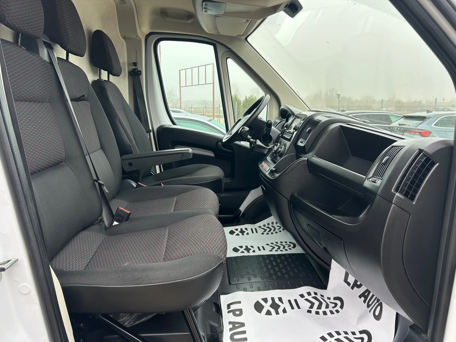 Opel Movano * 2.2d* 140к.с* NAVI* KAMERA* , снимка 9 - Бусове и автобуси - 53808336