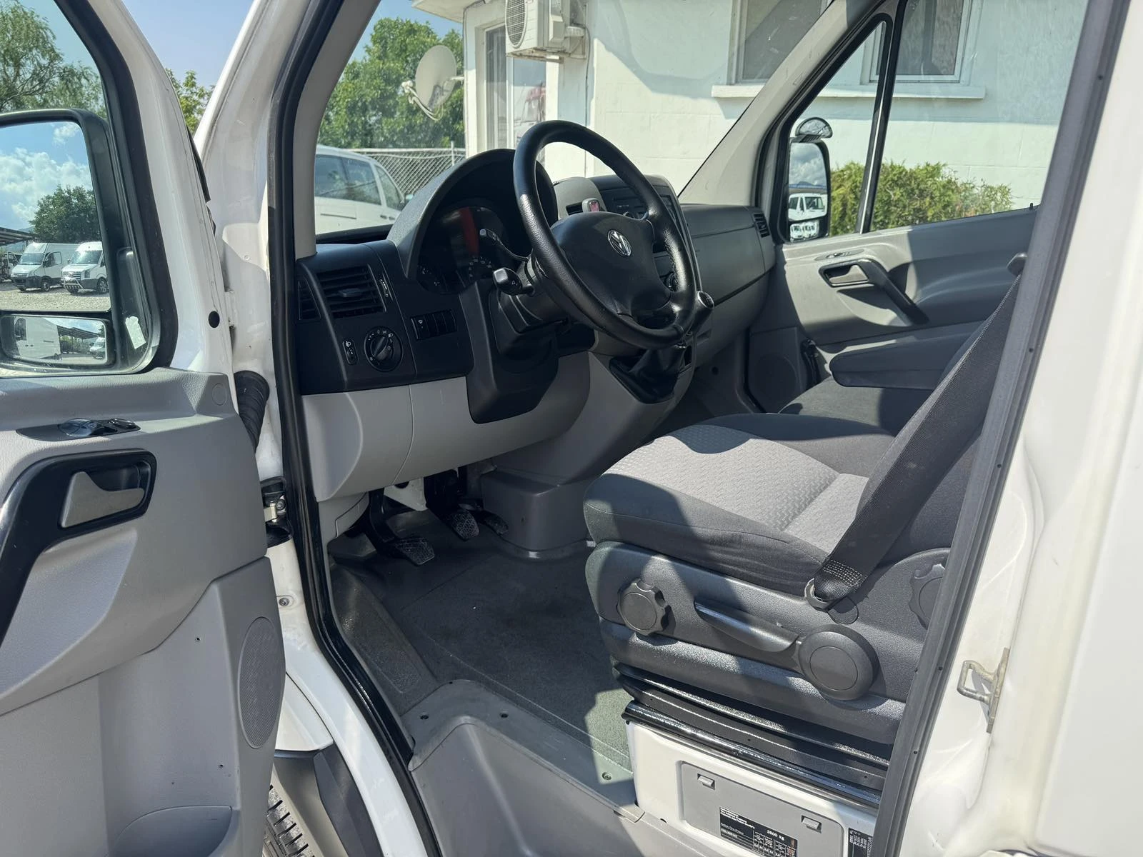 VW Crafter 2.0TDI 136k.s.KLIMA | Mobile.bg � ����������� 14