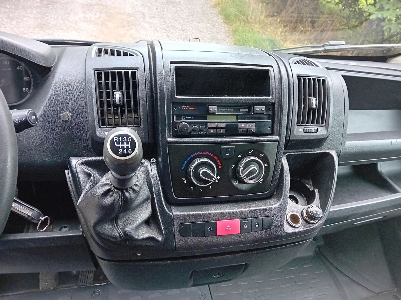 Peugeot Boxer 152000 километра, снимка 11 - Бусове и автобуси - 55407639