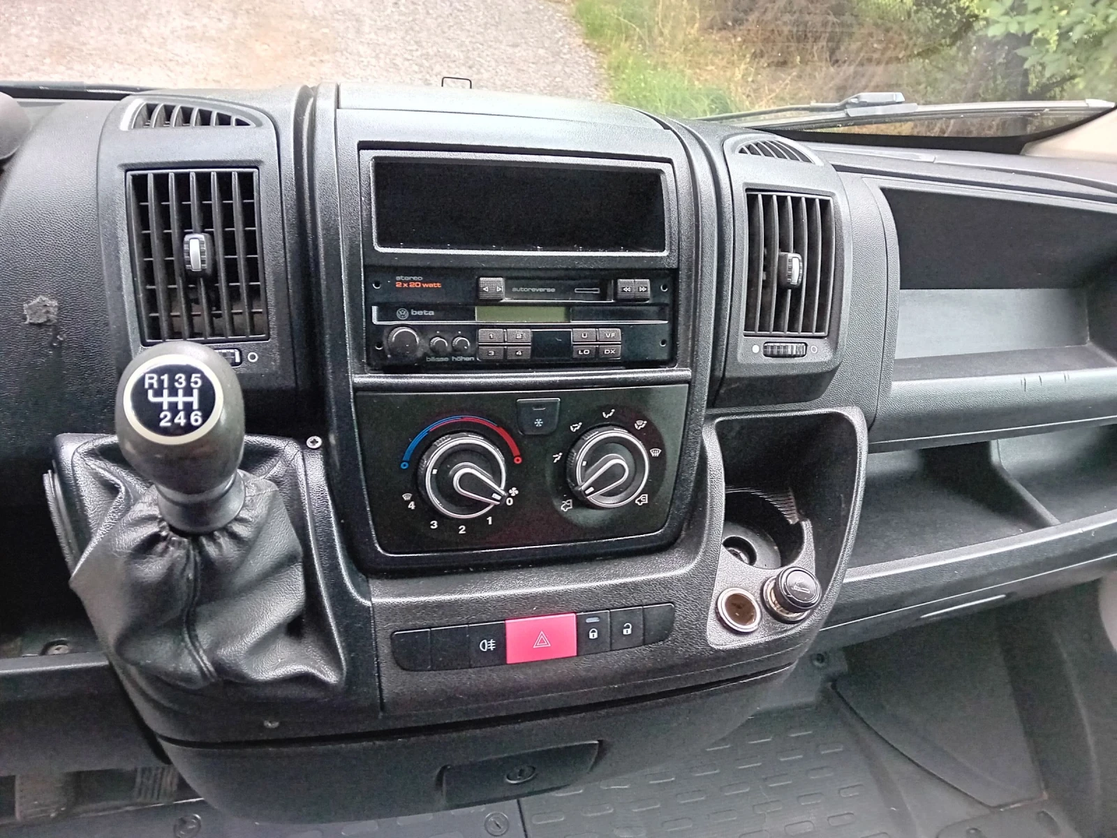 Peugeot Boxer 152000 километра, снимка 12 - Бусове и автобуси - 55407639