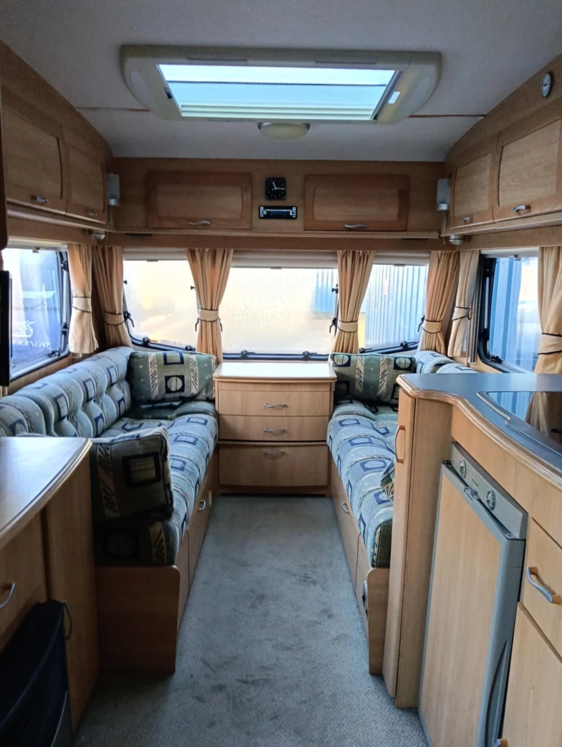 Каравана Chateau Lunar СОЛАР/МУВЪР/ФОРСЕЛ ДУШ КАБ./БОЙЛЕР, снимка 4 - Каравани и кемпери - 53025229