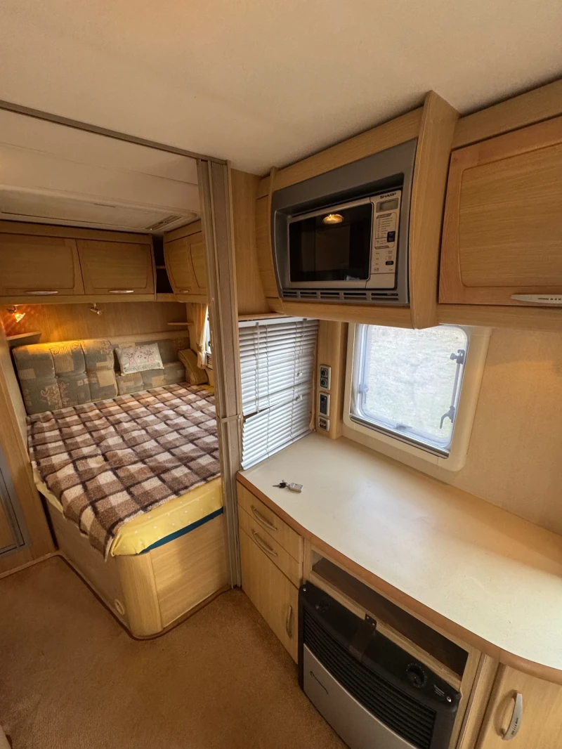 Каравана ABI ABBEY VOGUE GTS 418, снимка 6 - Каравани и кемпери - 53266292