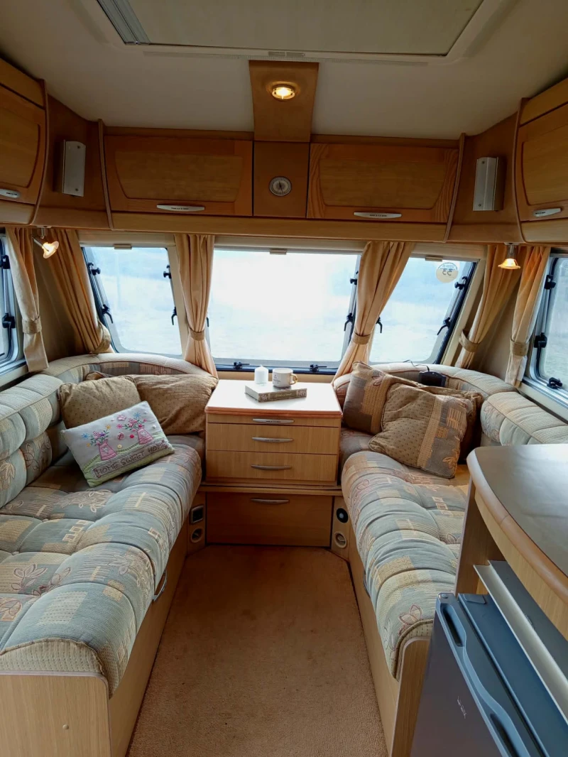 Каравана ABI ABBEY VOGUE GTS 418, снимка 11 - Каравани и кемпери - 53266292