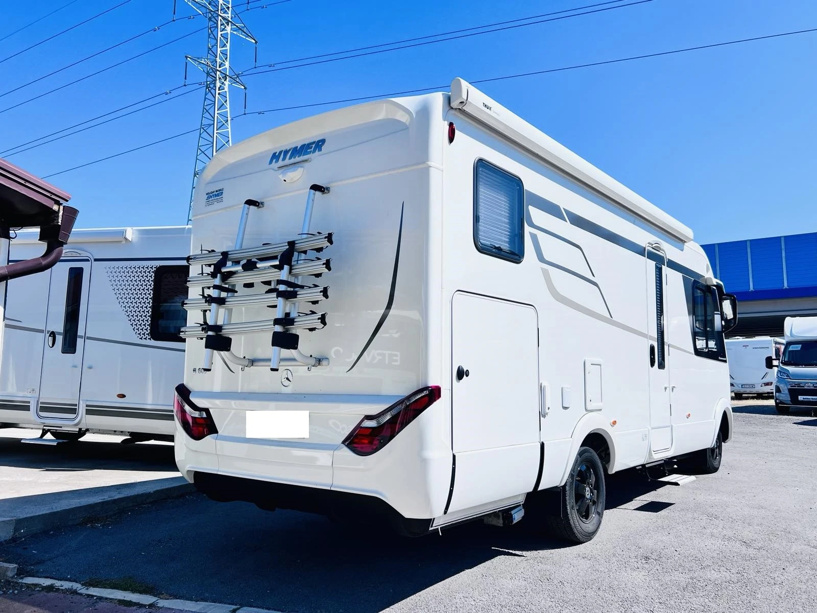 Кемпер HYMER / ERIBA BMC I 600, Климатик, снимка 5 - Каравани и кемпери - 55507261