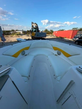 Моторна яхта Chaparral SSI220, снимка 3