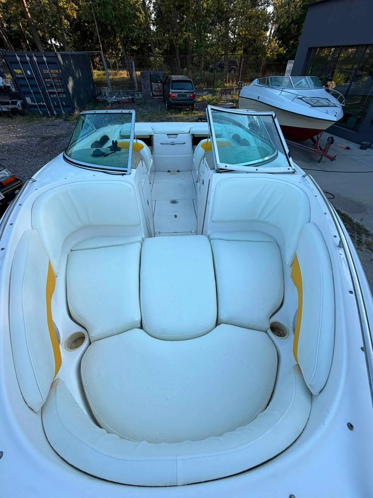 Моторна яхта Chaparral SSI220, снимка 5 - Воден транспорт - 55800989