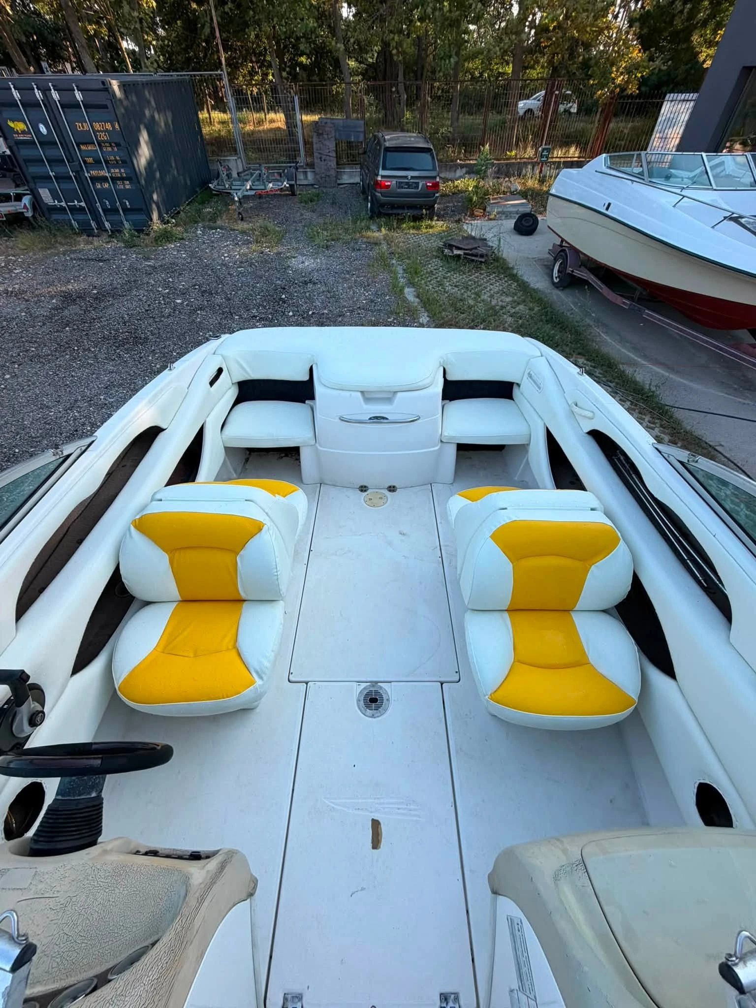 Моторна яхта Chaparral SSI220, снимка 4 - Воден транспорт - 55800989
