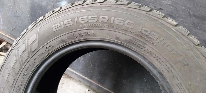 Гуми Зимни 215/65R16, снимка 7 - Гуми и джанти - 35608190