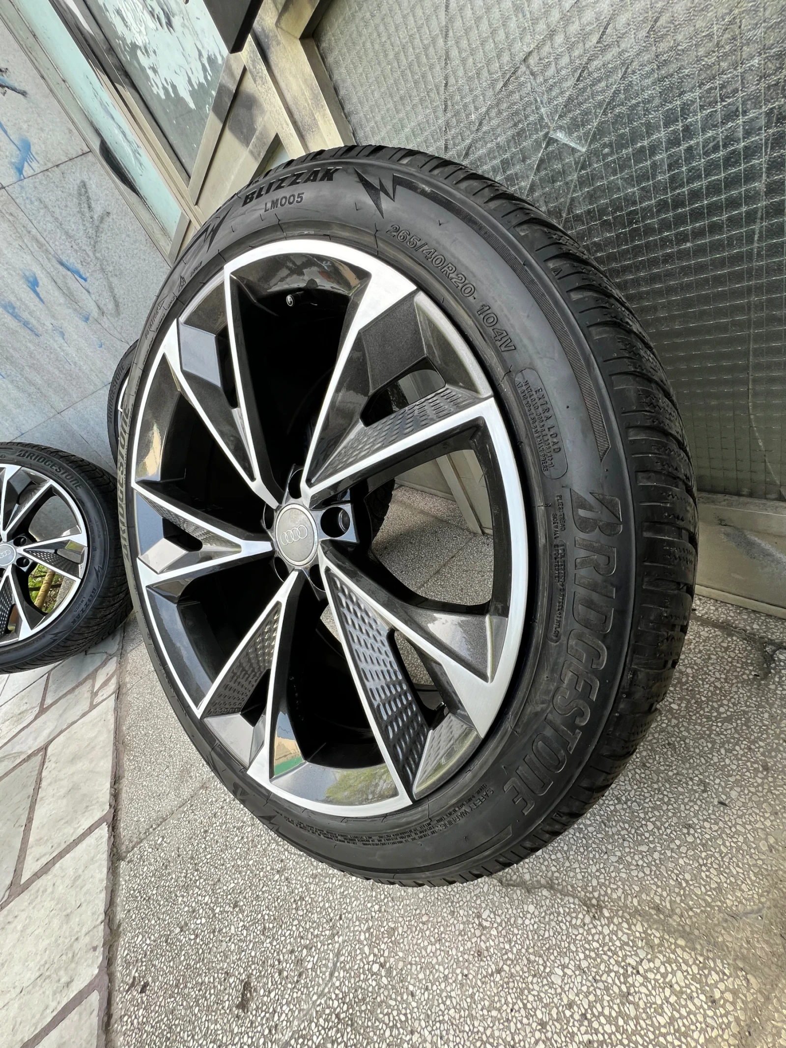    265/40R20  Audi A8 | Mobile.bg   5