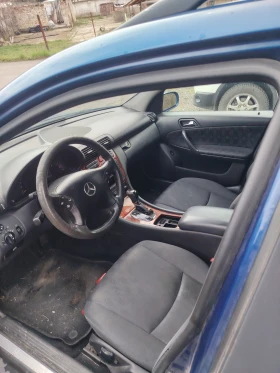 Mercedes-Benz C 220, снимка 9