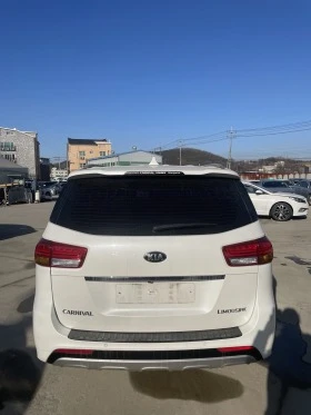 Обява за продажба на Kia Carnival 2.2 CRDI Keyless go,подгрев,обдухване,гаранция ~55 500 лв. - изображение 2