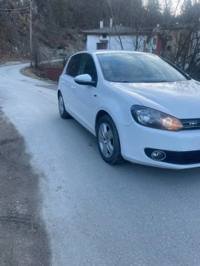Обява за продажба на VW Golf 1.6tdi 105кс ~12 000 лв. - изображение 1