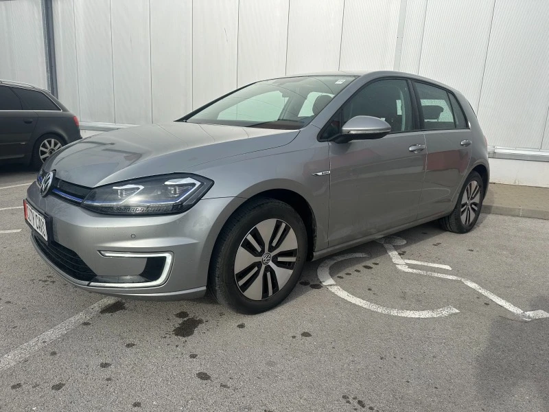 VW Golf 35.8 KWH, снимка 1 - Автомобили и джипове - 44156583