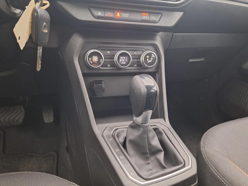 Dacia Sandero Stepway, снимка 16 - Автомобили и джипове - 48223539