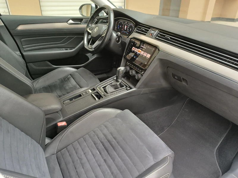 VW Passat Elegance 2.0 150кс, снимка 10 - Автомобили и джипове - 49341398