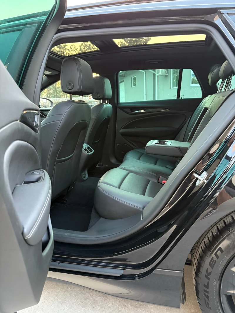 Opel Insignia Sport OPC Line Exclusive Black Full 68х.км УНИКАТ!, снимка 14 - Автомобили и джипове - 50587527