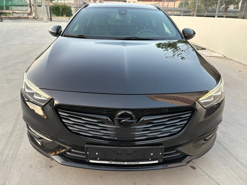 Opel Insignia Sport OPC Line Exclusive Black Full 68х.км УНИКАТ!, снимка 12 - Автомобили и джипове - 50587527