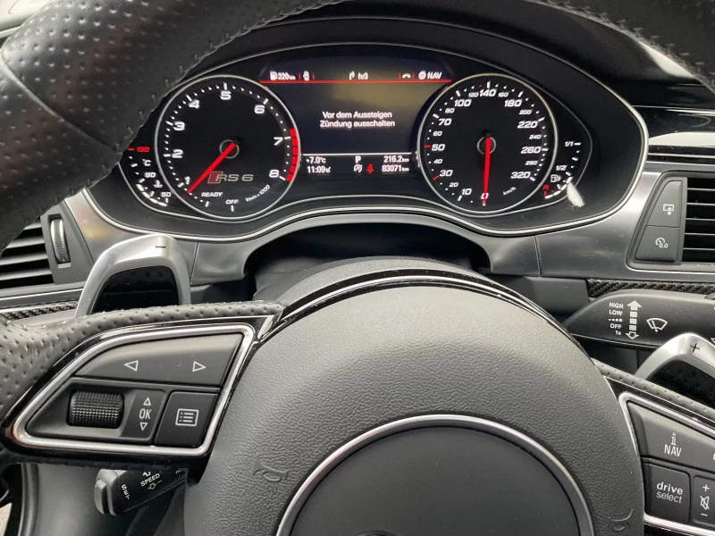 Audi Rs6 4.0TFSI/CARBON/605HP/PERFORMANCE/AKRAPOVIC/418f, снимка 13 - Автомобили и джипове - 51064530