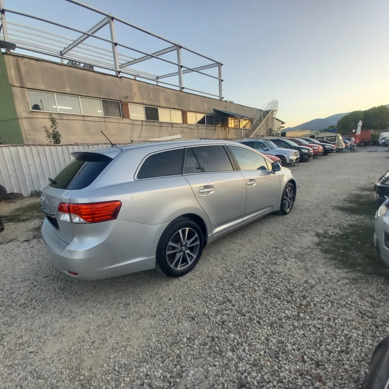 Toyota Avensis 2.2D4Dнавигация.камера., снимка 10 - Автомобили и джипове - 51816108