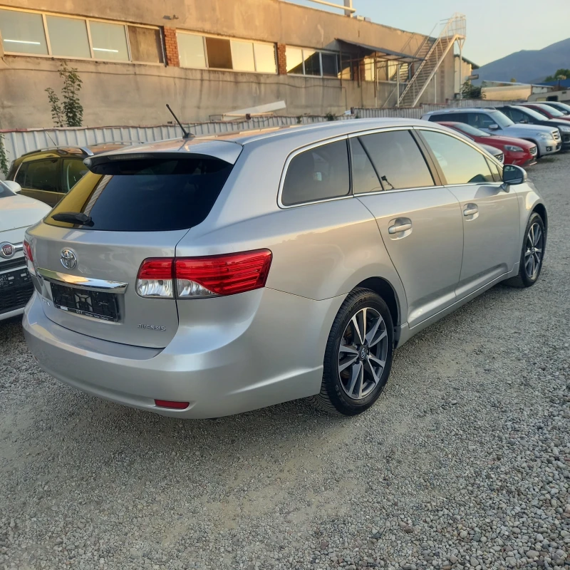Toyota Avensis 2.2D4Dнавигация.камера., снимка 4 - Автомобили и джипове - 51816108