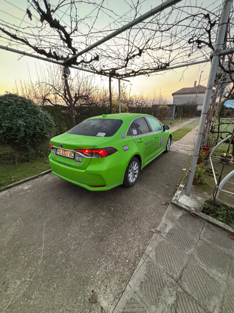 Toyota Corolla 1.8 Hybrid , снимка 2 - Автомобили и джипове - 52787074