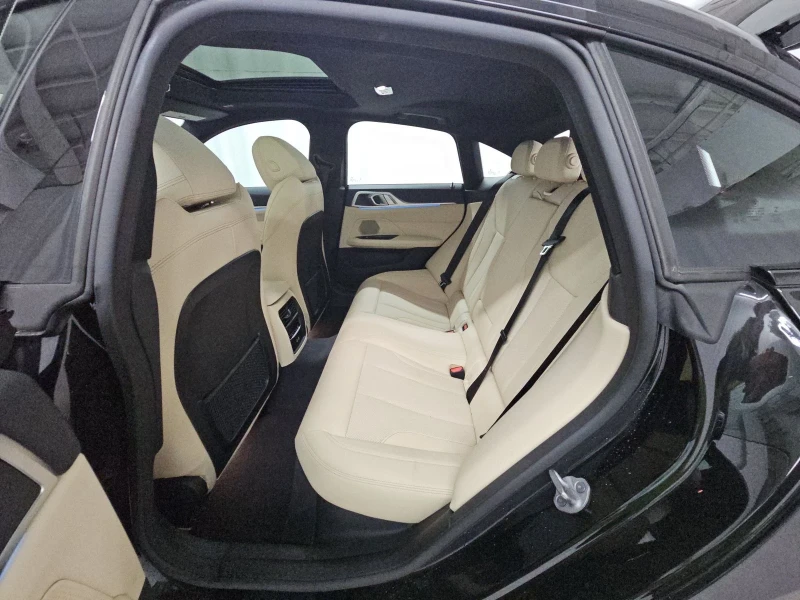 BMW i4 eDrive35, снимка 13 - Автомобили и джипове - 53282304