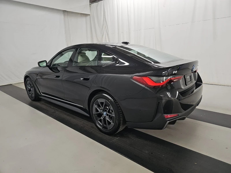BMW i4 eDrive35, снимка 6 - Автомобили и джипове - 53282304