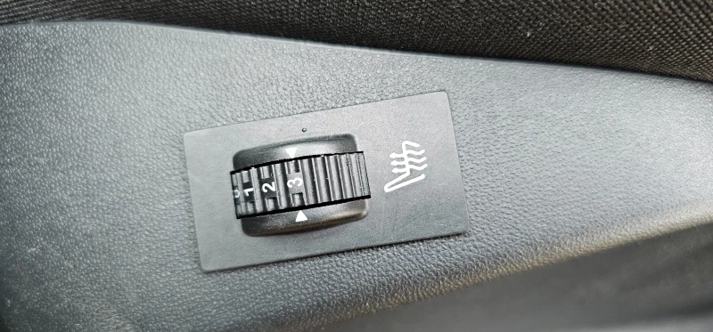 Peugeot 2008 VTI Active ! 123600km Безупречен, снимка 17 - Автомобили и джипове - 53288609