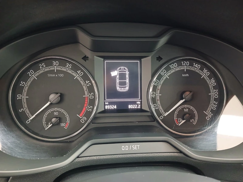 Skoda Octavia 2.0 TDi 150 k.c., снимка 8 - Автомобили и джипове - 53372194