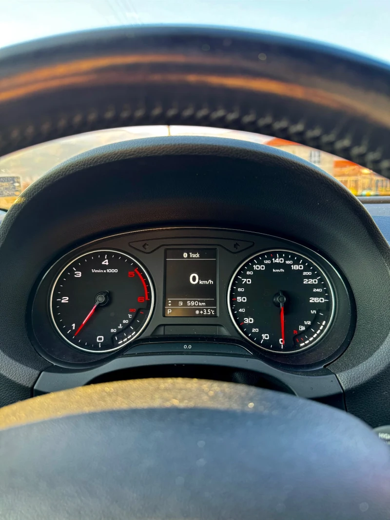 Audi A3 1.6 TDI 105 к.с, снимка 8 - Автомобили и джипове - 53438866